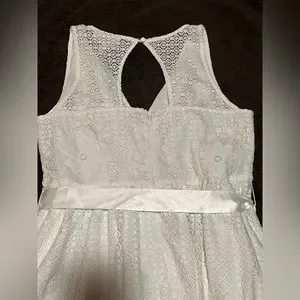 New Jessica Simpson White Lace Maternity Dress